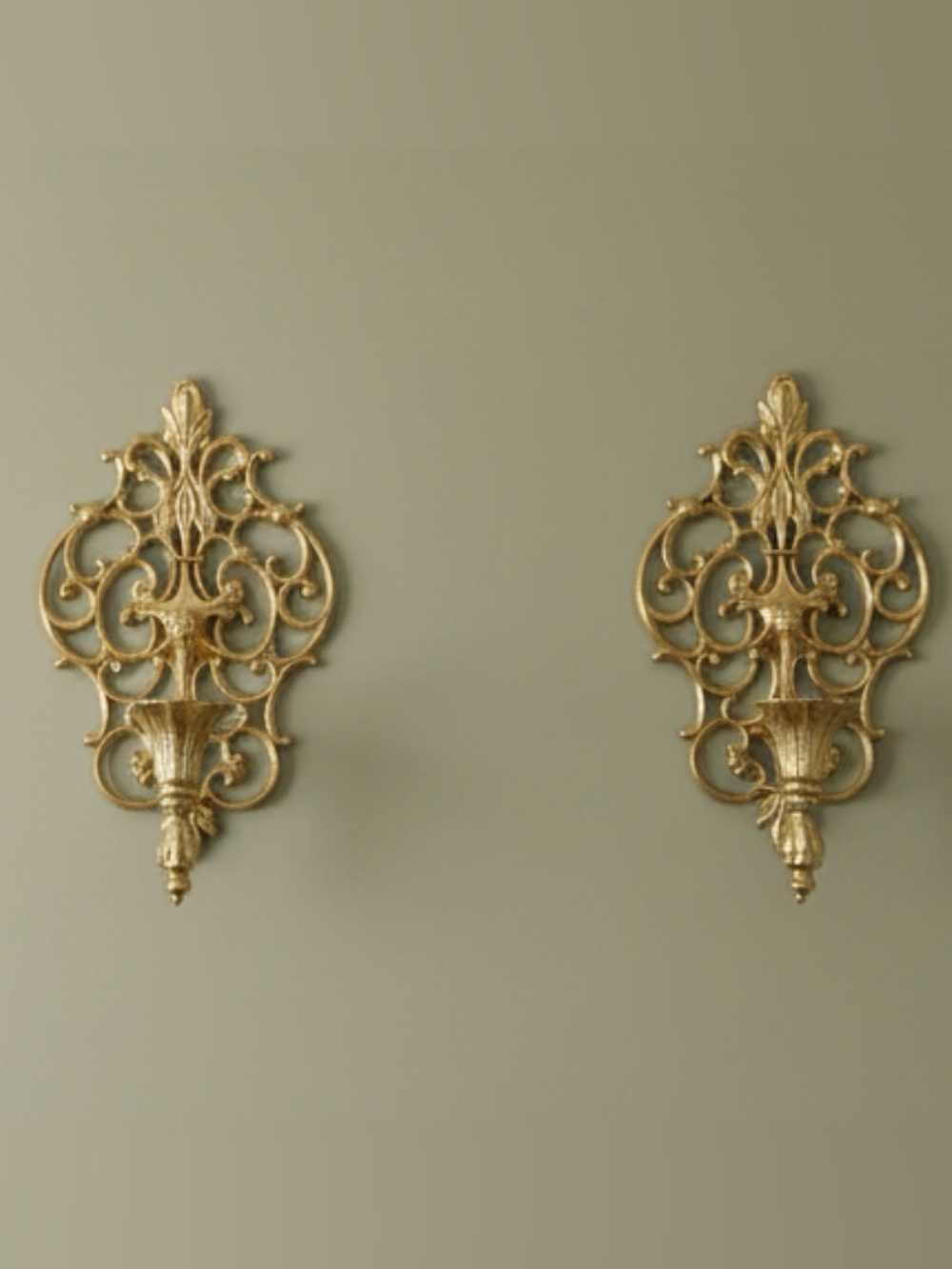 Vintage Pair Gold Ornate Metal Hollywood Regency Wall Sconce Candle Holders